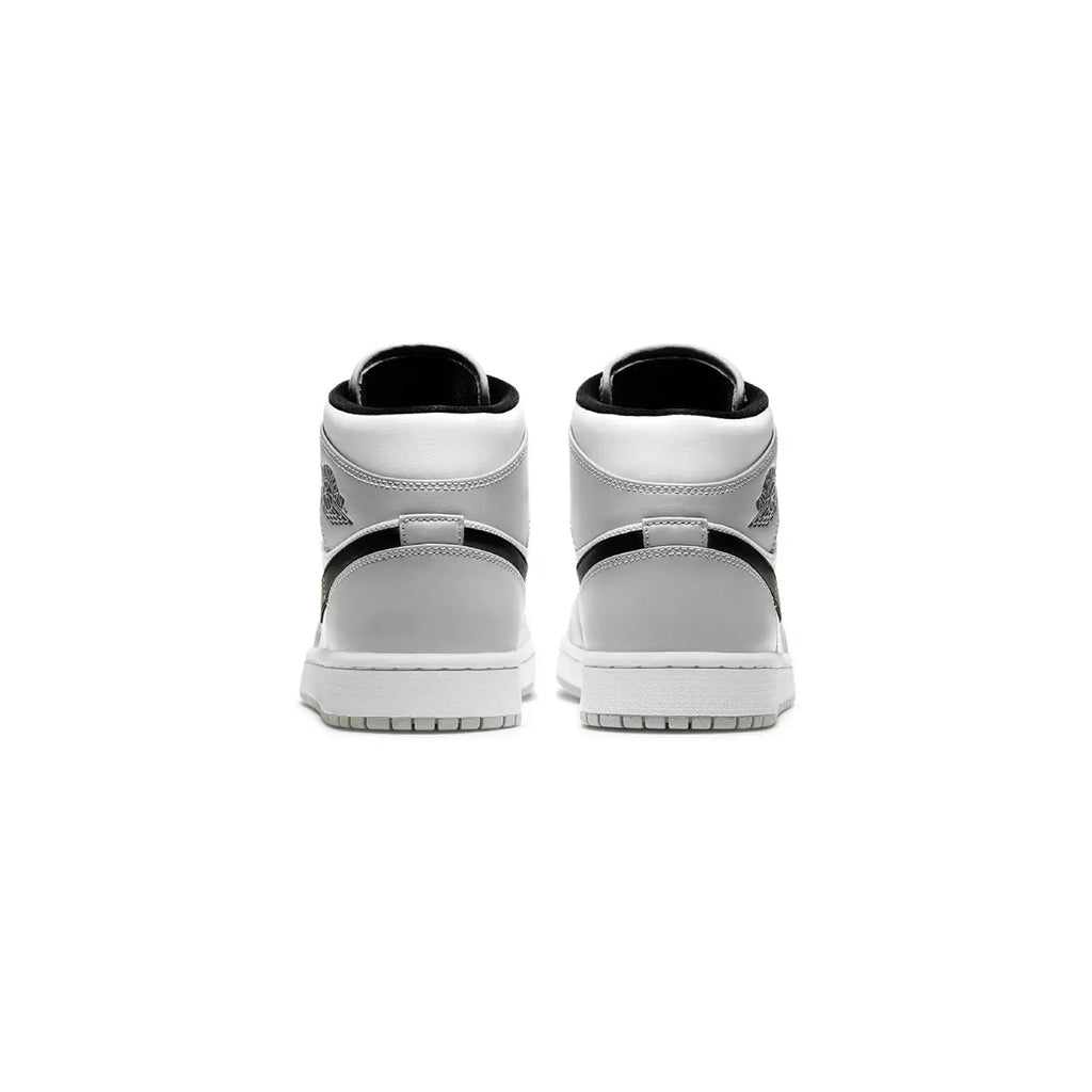Air Jordan 1 Mid 'Light Smoke Grey' W