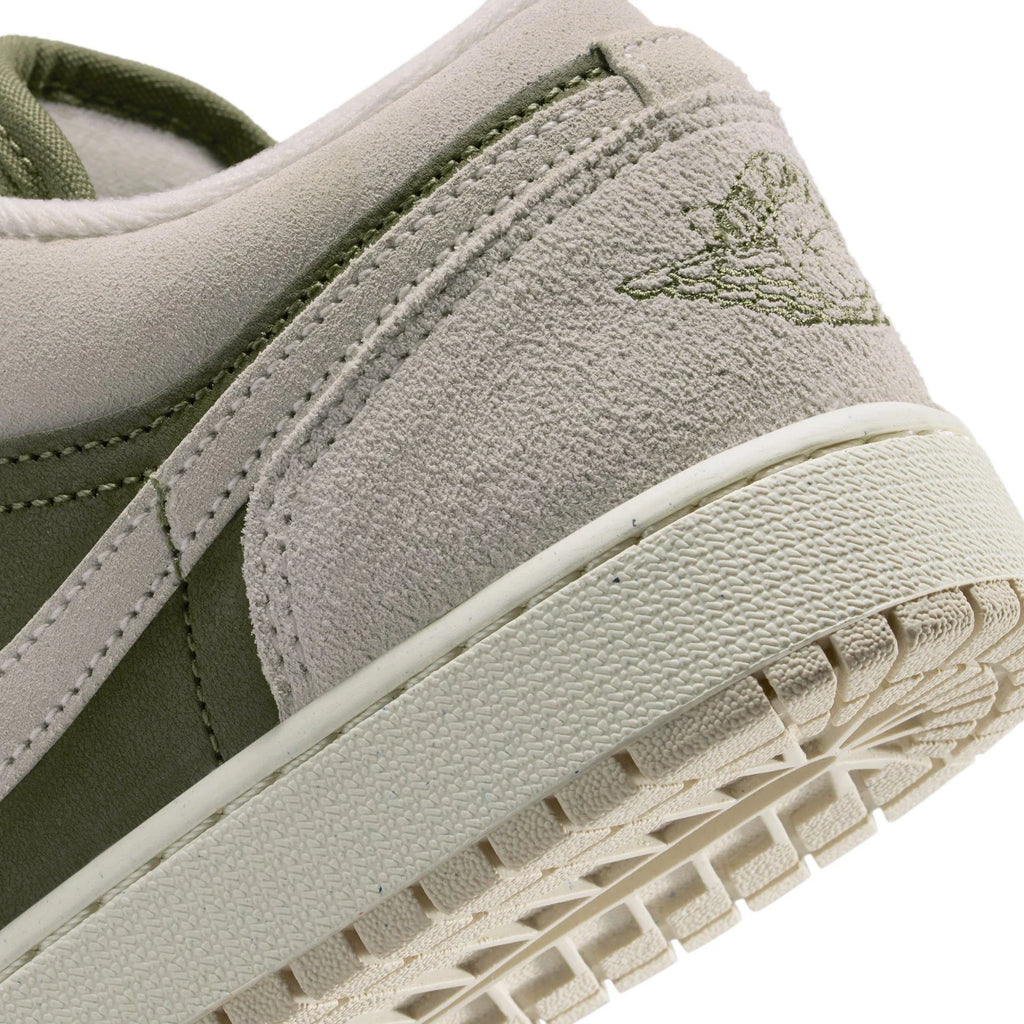 Air Jordan 1 Low SE 'Medium Olive Sail' GS (2025)
