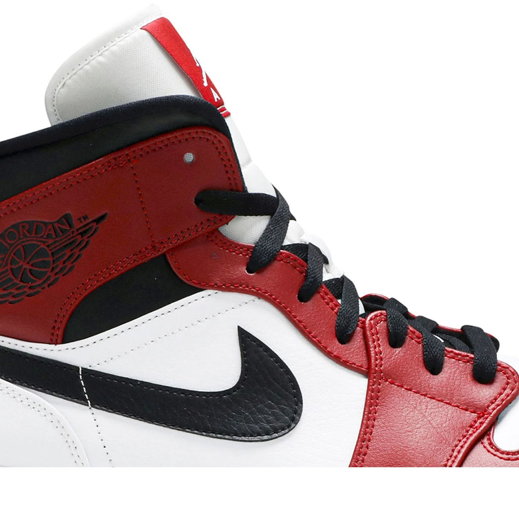 Air Jordan 1 Mid 'Chicago' (2020)