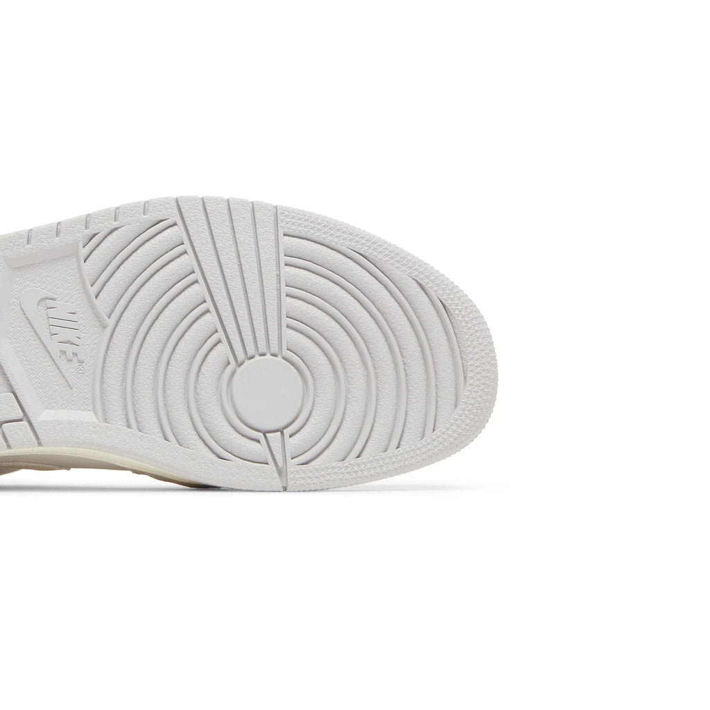 Air Jordan 1 Mid SE Craft 'Inside Out White Grey' (2022)
