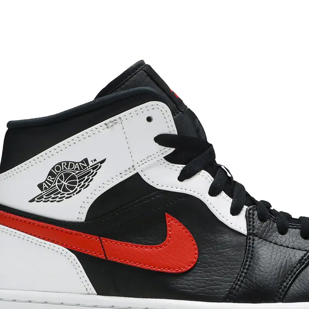 Air Jordan 1 Mid 'Chile Red'