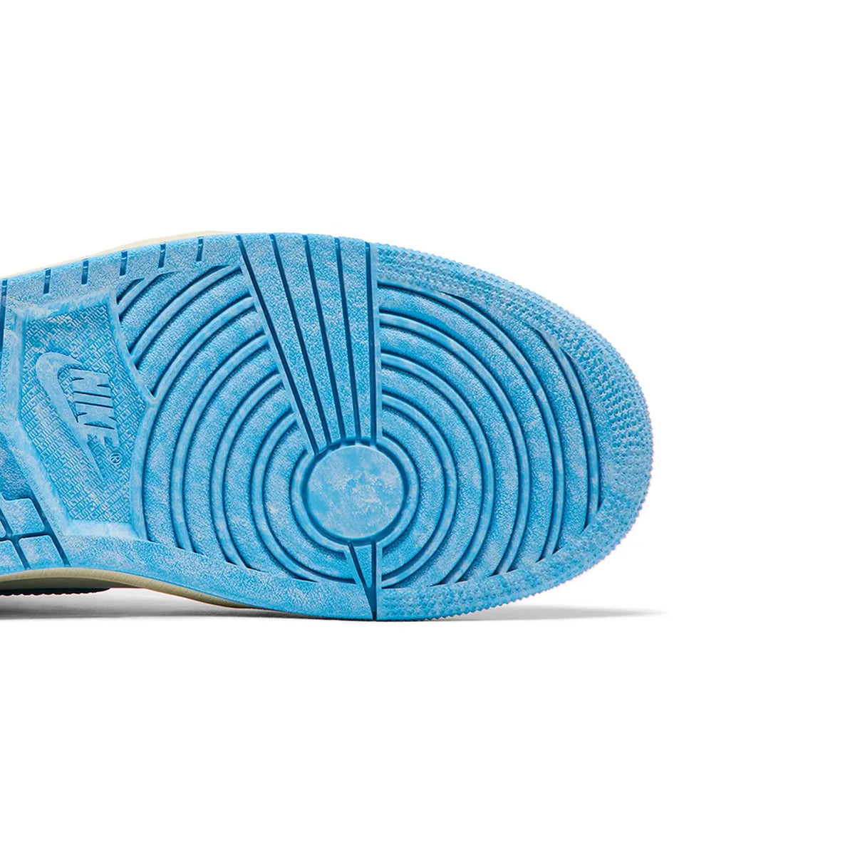 Air Jordan 1 Retro High OG 'UNC Reimagined' (2025)