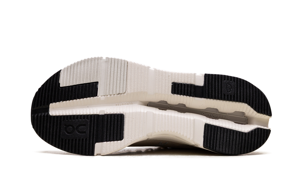 Cloudnova Form 2 TT WMNS "Cream Ivory" 3WF10552940